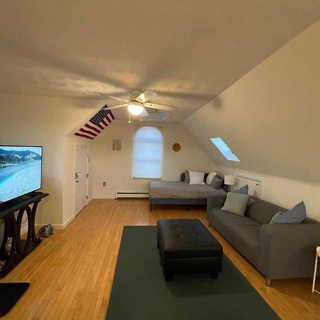 Cozy Condo With All Perks & Parking Close To Encore Casino Everett Luaran gambar